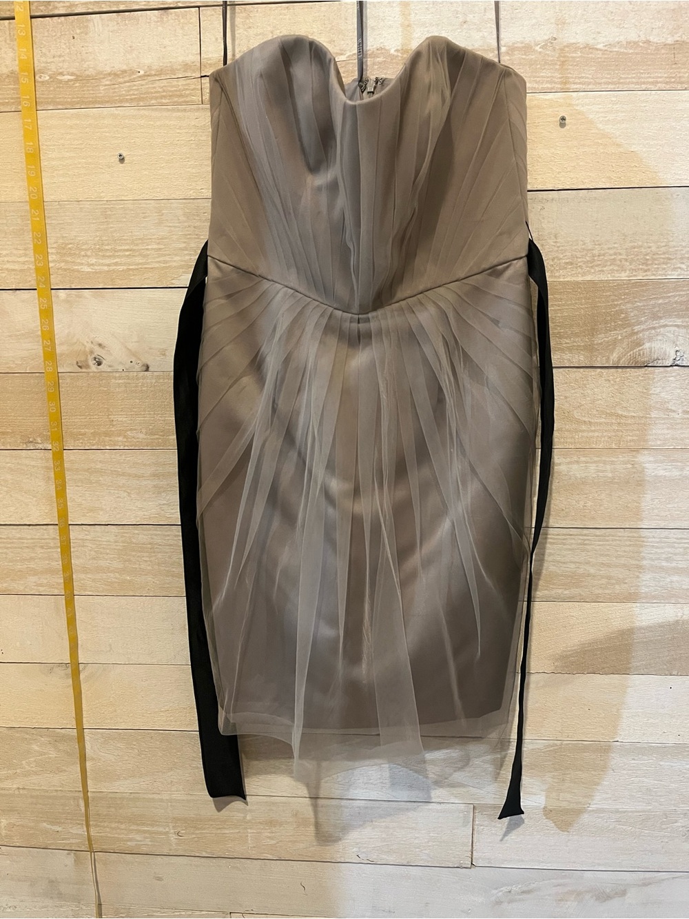 Vera Wang Strapless Gray Tulle Dress with Black Sash - Picture 2 of 5